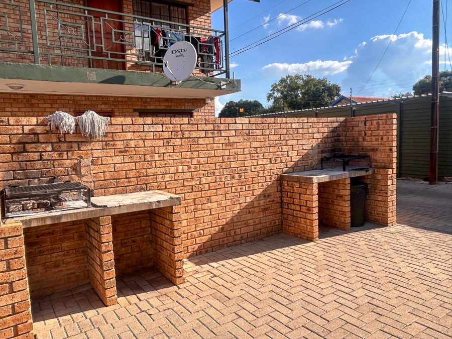 1 Bedroom Property for Sale in Die Bult North West